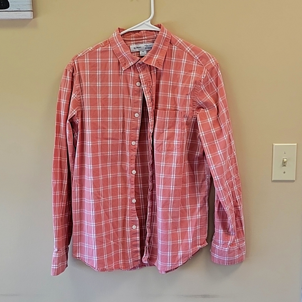 Old navy medium men's pink check button up